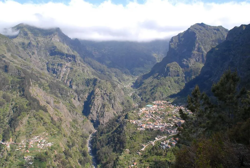 Hotel Pico Da Urze - Paul Da Serra Calheta